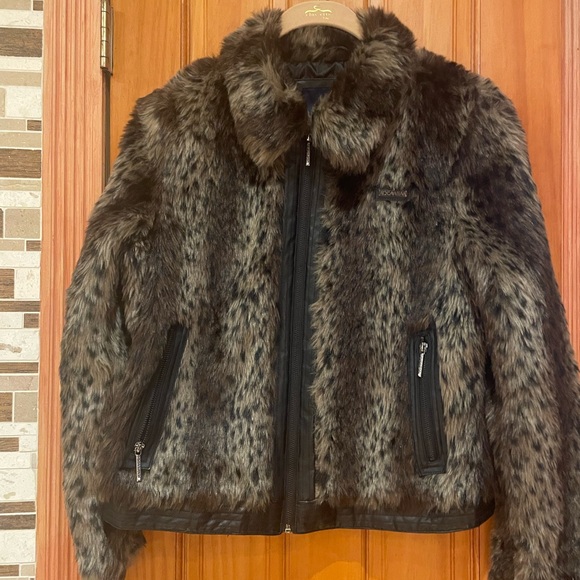 Rockaway Classic Faux Fur Leopard Print Jacket - Picture 1 of 9
